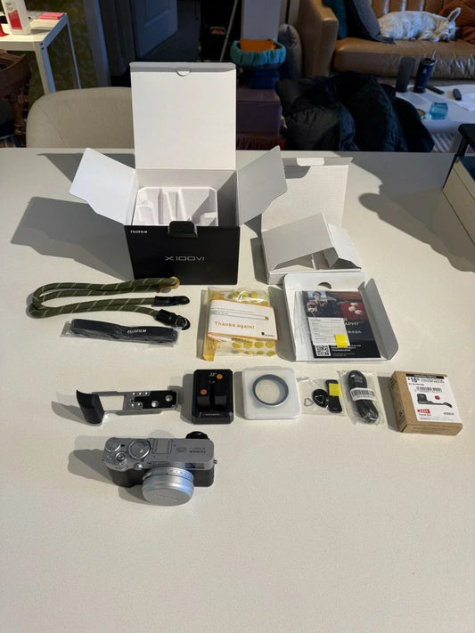 Fujifilm X100VI (Silver) - EXCELLENT CONDITION w/ ACCESSORIES